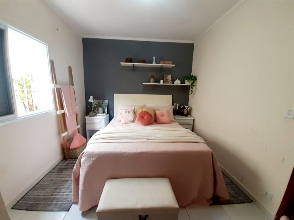 VENDO CASA COM PISCINA NO JARD